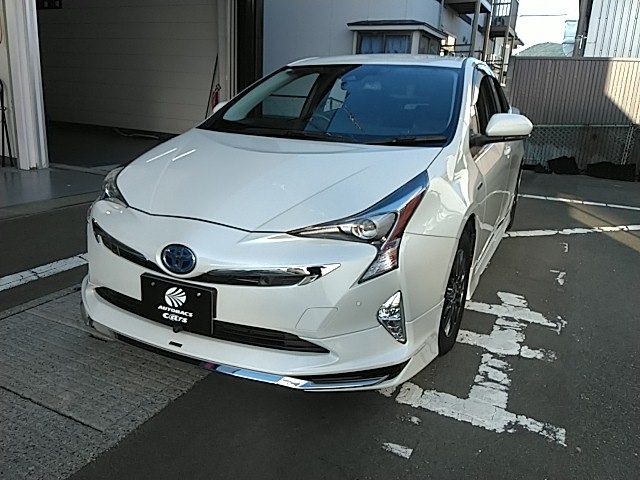 プリウス　４ＷＤ　Ａプレミアム