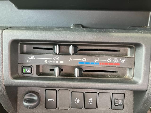 車両画像16