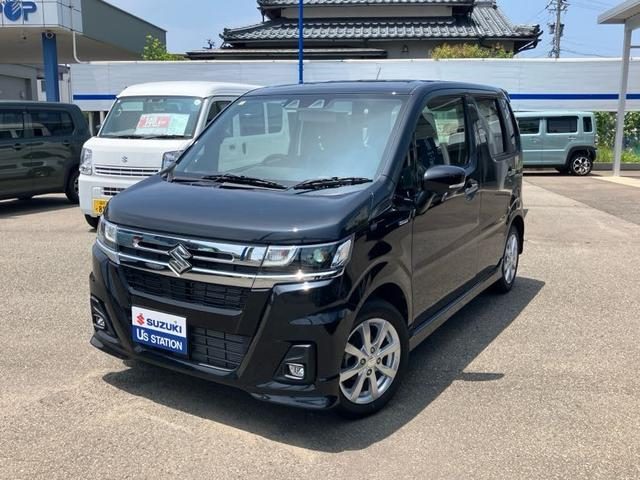 ワゴンＲ　カスタムＺ　４ＷＤ　カスタムＺ　ＨＹＢＲＩＤ　ＺＸ　３型