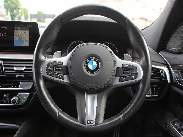 車両画像12