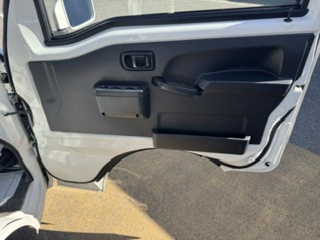 車両画像17