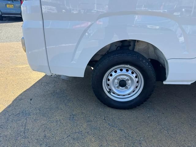 車両画像30