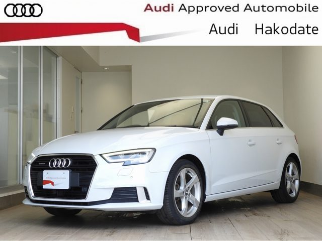 Ａ３　スポーツバック　４０　ＴＦＳＩ　クワトロ　スポーツ