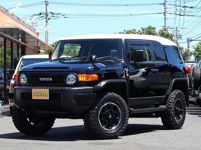ＦＪ　クルーザー　４ＷＤ　ブラックカラーパッケージ