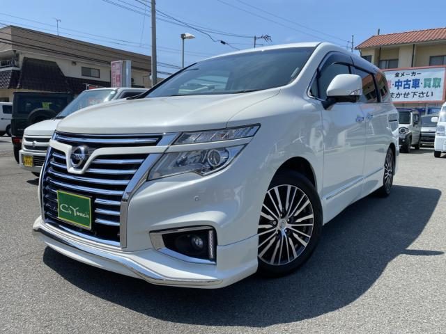 エルグランド　４ＷＤ　３５０ハイウェイスター　プレミアム