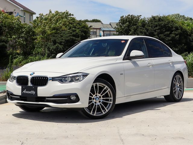 ３シリーズ　セダン　３２０ｉ　Ｍスポーツ