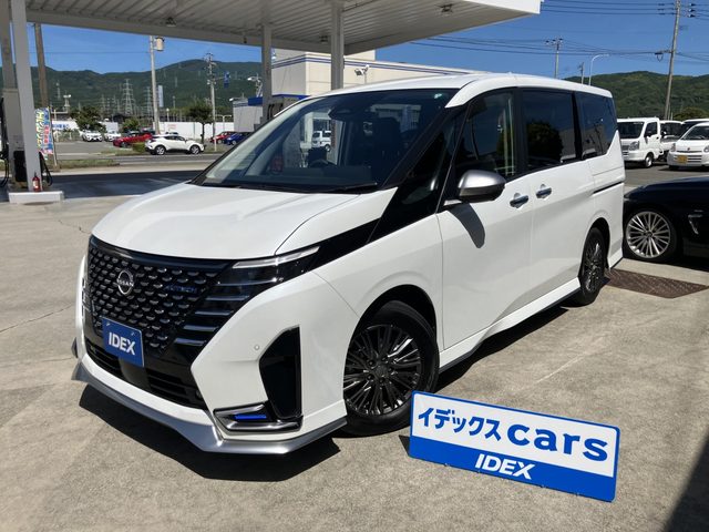セレナ　ｅ－ＰＯＷＥＲ　オーテック