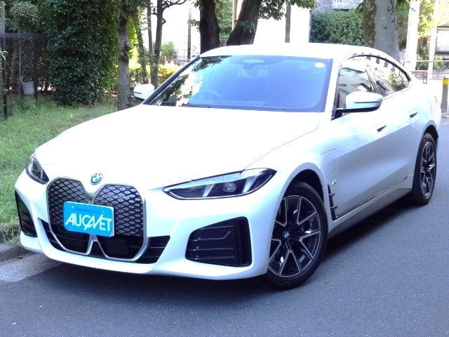 ｉ４　ｅＤｒｉｖｅ４０　Ｍスポーツ