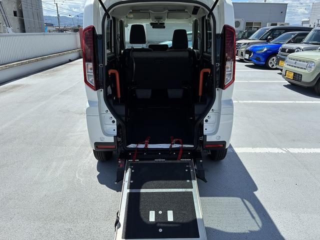 車両画像19