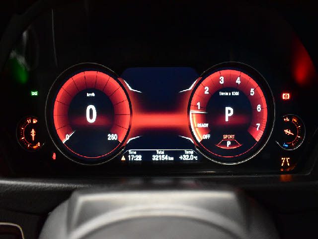 車両画像10