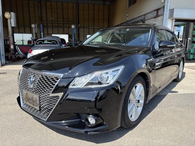 クラウン　セダン　ハイブリッド　アスリート　Ｓ