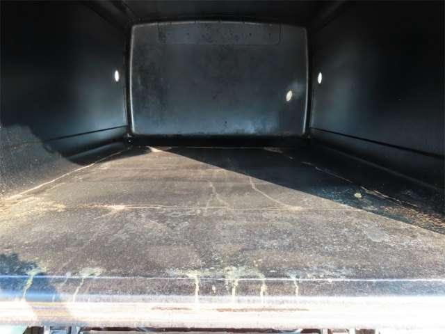 車両画像11