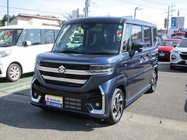 スペーシア　カスタム　４ＷＤ　カスタム　ＨＹＢＲＩＤ　ＸＳターボ