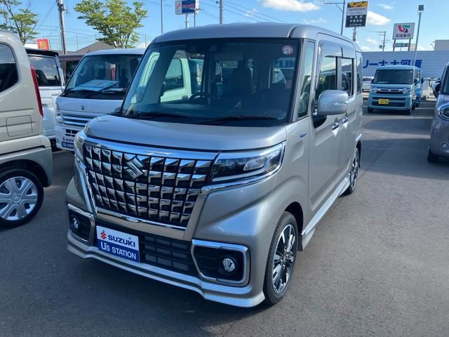 スペーシア　カスタム　ＨＹＢＲＩＤ　ＸＳ　２ＷＤ・ＣＶＴ　両側