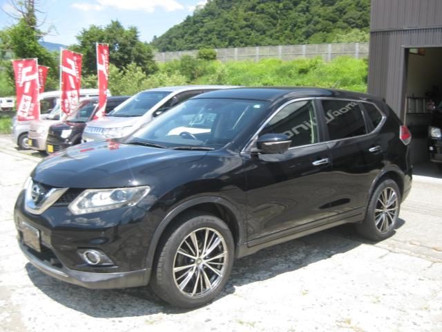 エクストレイル　４ＷＤ　２０Ｘエマージェンシーブレーキパッケージ