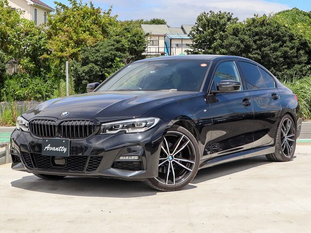 ３シリーズ　セダン　３２０ｉ　Ｍスポーツ