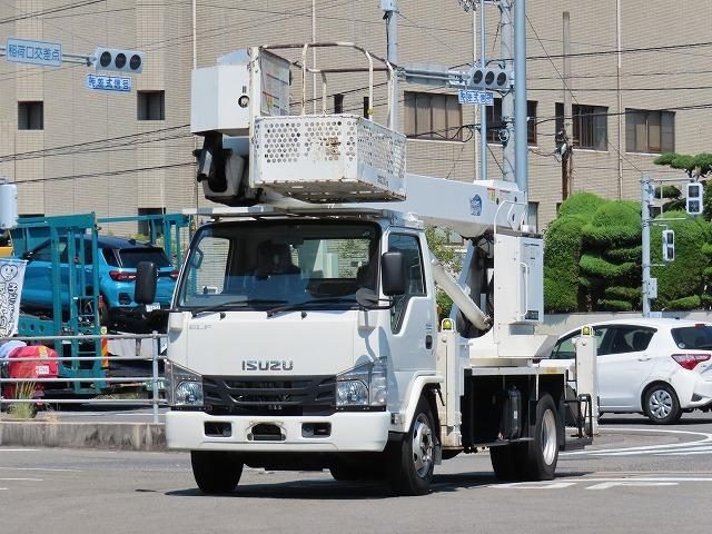 エルフ　１７．２ｍ　高所作業車