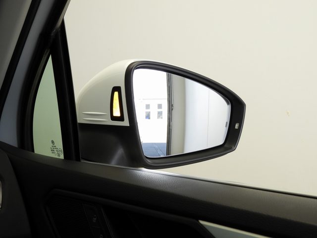 車両画像25