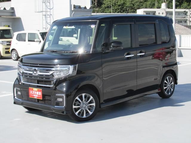 Ｎ－ＢＯＸカスタム　Ｌ　ナビ　バックカメラ　後席モニター