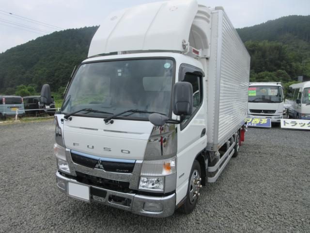 キャンター　冷凍冷蔵車