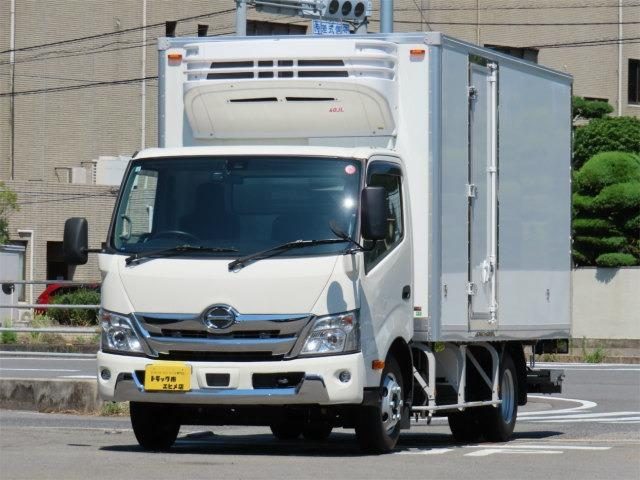 デュトロ　２．９５ｔ　ワイドロング　冷蔵・冷凍車　