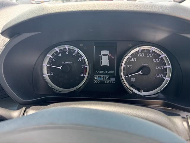 車両画像16