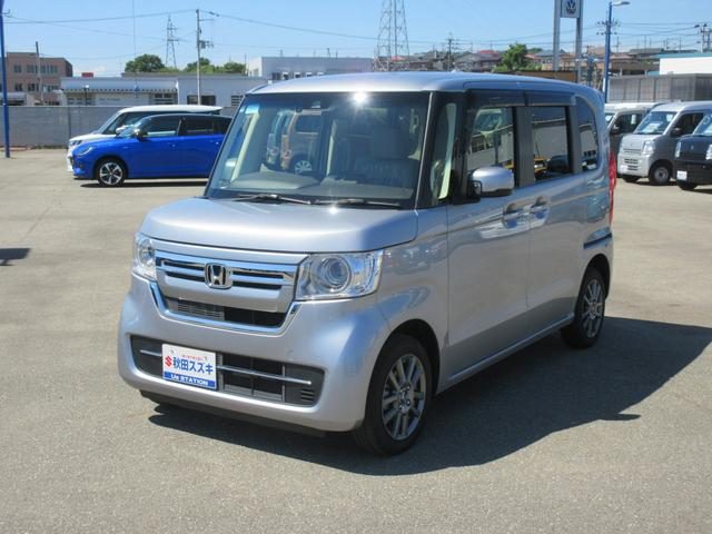 Ｎ－ＢＯＸ　Ｌターボ　４ＷＤ　Ｂカメラ付ナビ　ＥＴＣ
