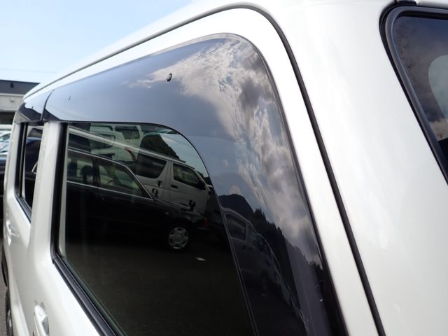 車両画像24