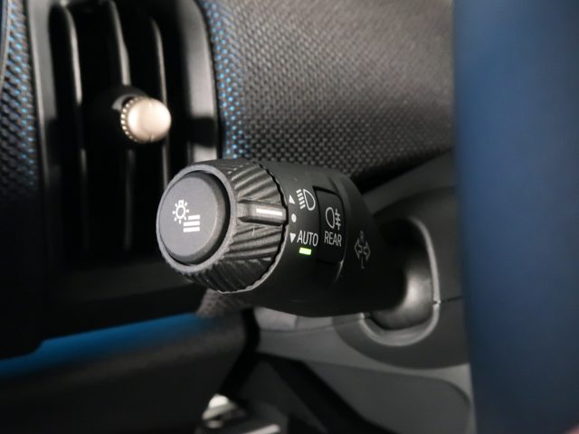 車両画像14