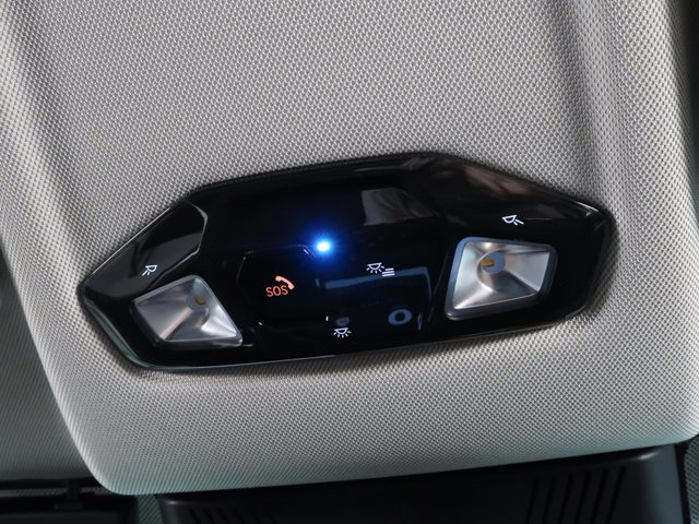 車両画像30