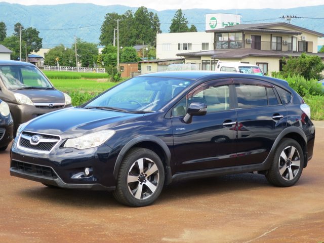ＳＵＢＡＲＵ　ＸＶ　ハイブリッド　２．０ｉ－Ｌ　アイサイト　ナビ　ＰＵＳＨ