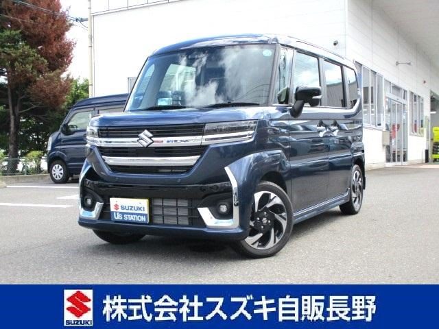 スペーシア　カスタム　４ＷＤ　カスタム　ＨＹＢＲＩＤ　ＸＳ　４ＷＤ　後
