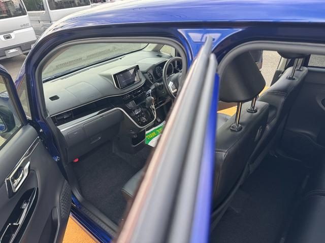 車両画像12