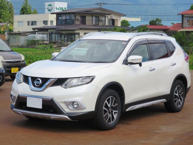 エクストレイル　４ＷＤ　２０ＸエクストリマＸエマジェンシブレキＰ