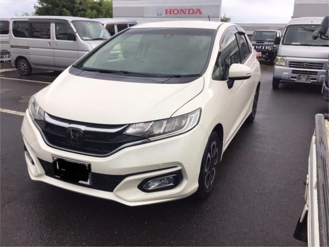 フィット　１３Ｇ　Ｌ　ホンダセンシング