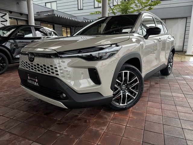 カローラクロス　ハイブリッド　１．８　ハイブリッド　Ｚ　メーカーＯＰ：