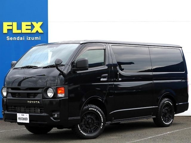 ハイエースバン　４ＷＤ　５Ｄ２．８ＤＴスーパーＧＬダークプライム