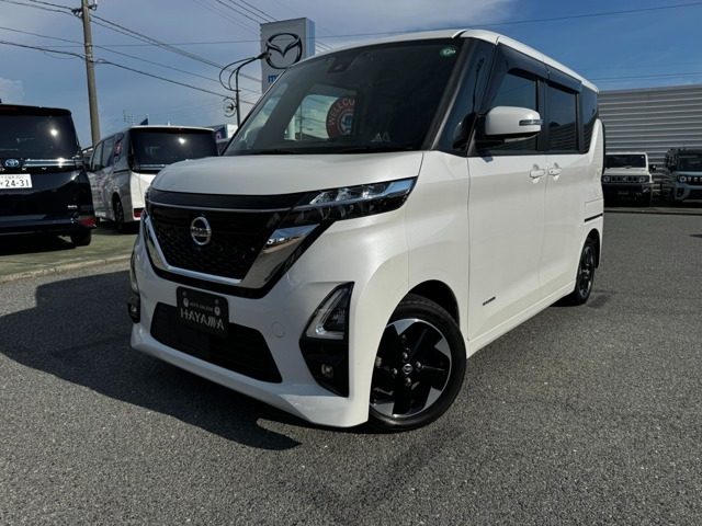 ルークス　６６０　ハイウェイスターＸ　純正９インチ