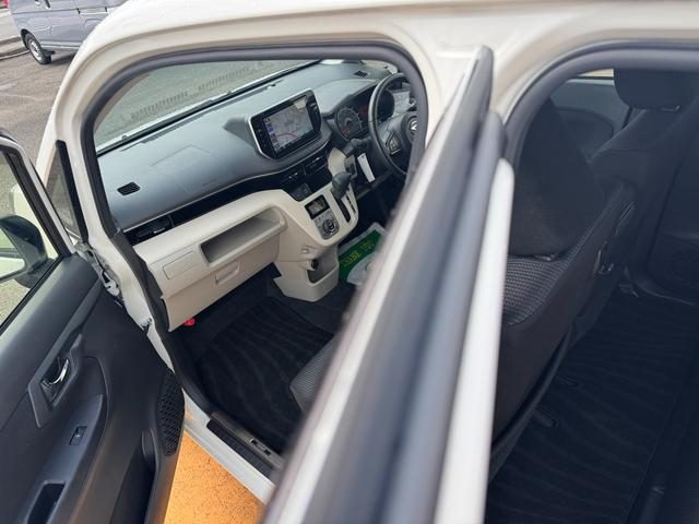 車両画像12