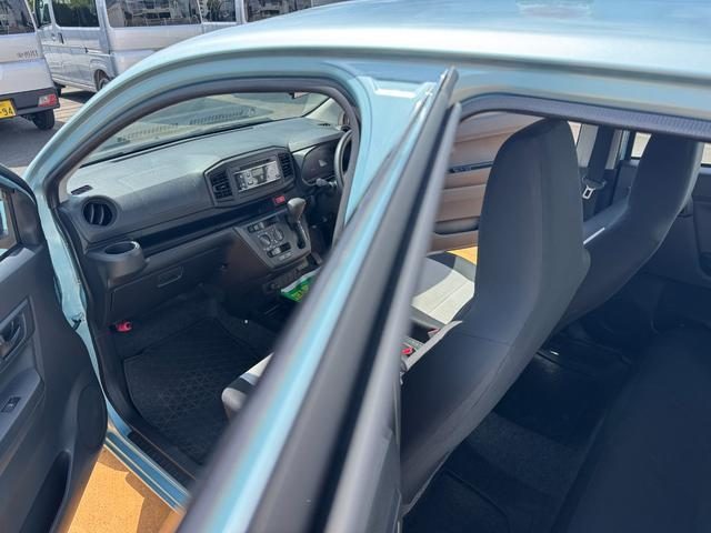 車両画像12