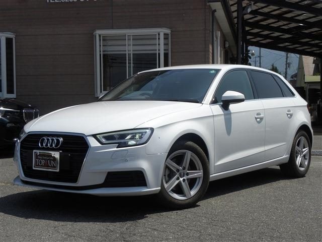 Ａ３　スポーツバック　３０　ＴＦＳＩ　シグネチャ