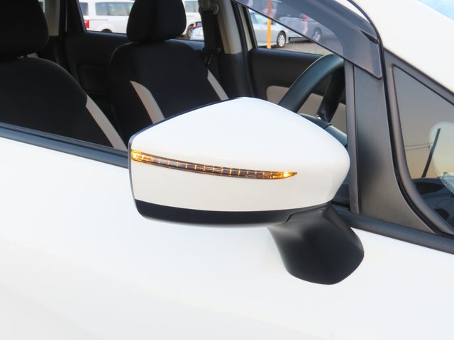 車両画像17