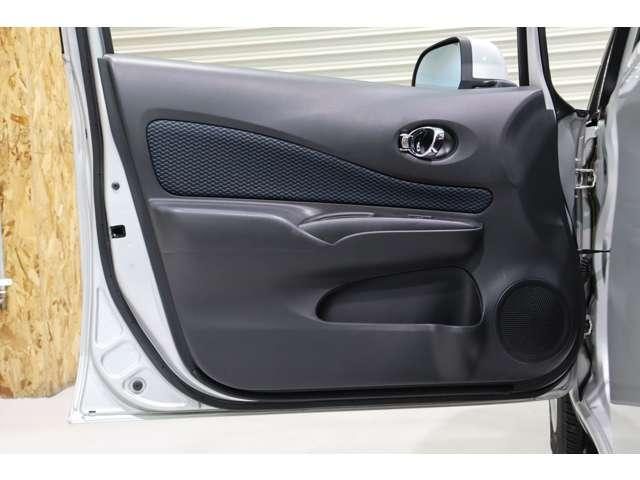車両画像17