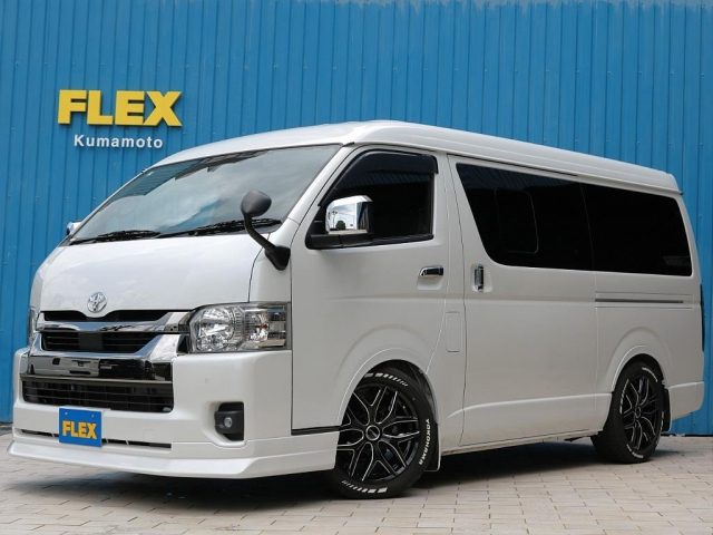 ハイエースバン　２ＷＤ　５Ｄ２．８ＤＴスーパーＧＬダークプライム