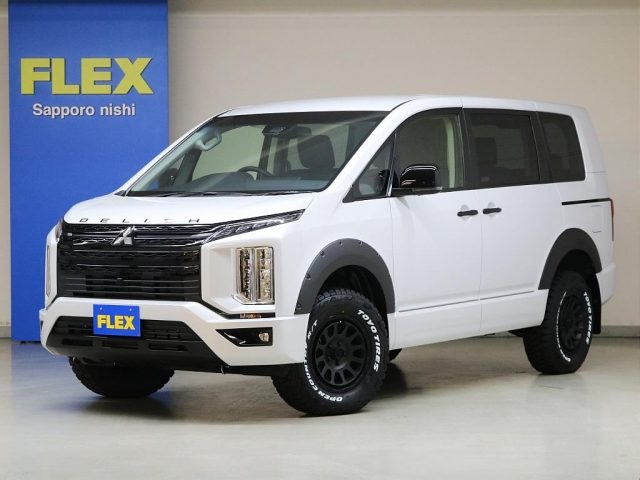 デリカ　Ｄ：５　４ＷＤ　２．２ＤＴブラックエディション