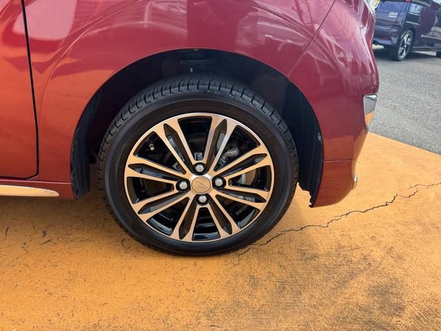 車両画像30