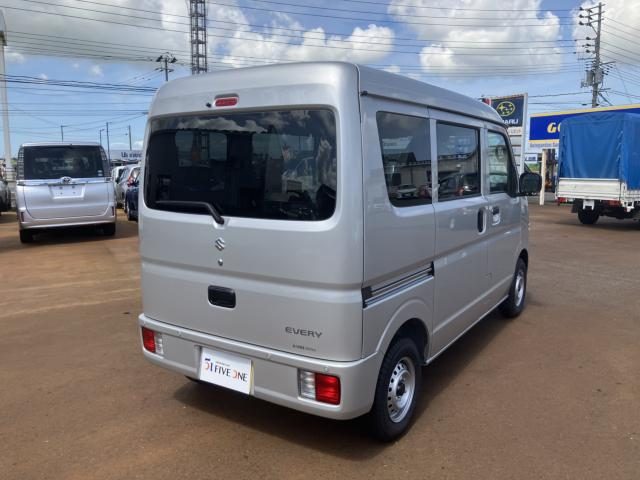 車両画像4