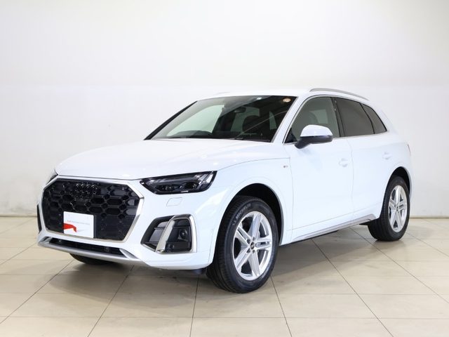 Ｑ５　４０　ＴＤＩ　クワトロ　Ｓライン