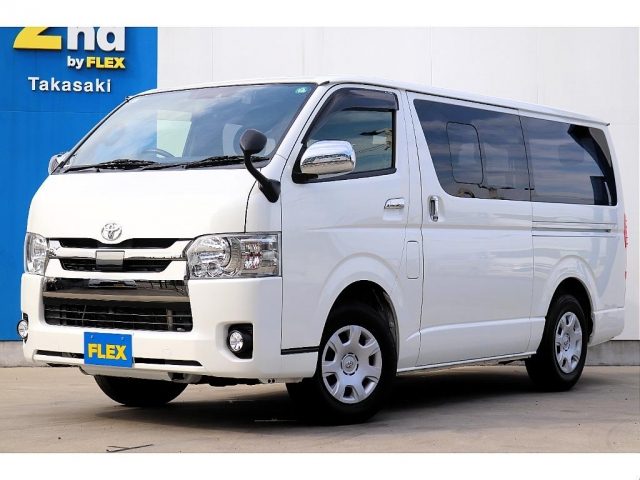 ハイエースバン　２ＷＤ　５Ｄ２．０スーパーＧＬダークプライムⅡロ
