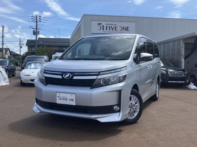 ヴォクシー　４ＷＤ　Ｖ
